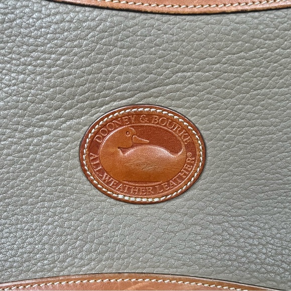 Dooney & Bourke Classic “All Weather” Large Duck British Tan/Taupe Crossbody Bag - Picture 2 of 12